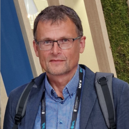 Dr. Vilius Senkus